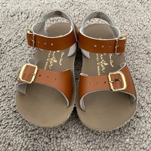 Saltwater sandals
